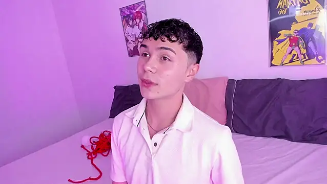 crushnier online show from March 2025 06:00:01 PM