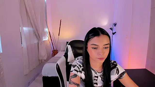 AnabelWolf online show from October 2025 04:30:02 PM