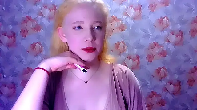 Snapshot of MelxMellie chatting on April 2026 11:57:01 PM MelxMellie online show from April 2026 11:57:01 PM