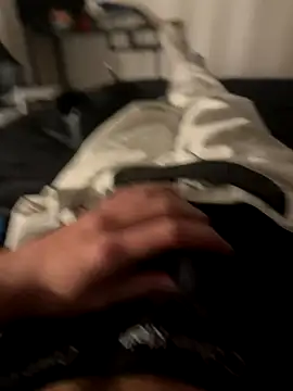 Snapshot of alixbg33 chatting on December 2024 04:44:02 PM alixbg33 online show from December 2024 04:44:02 PM