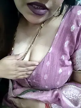 Snapshot of Mayuri77 chatting on March 2026 07:02:02 AM Mayuri77 online show from March 2026 07:02:02 AM