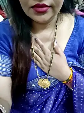 Snapshot of Mayuri77 chatting on March 2026 05:40:02 AM Mayuri77 online show from March 2026 05:40:02 AM