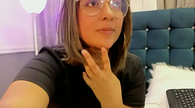 Pandoracherry online show from February 2025 05:34:02 AM