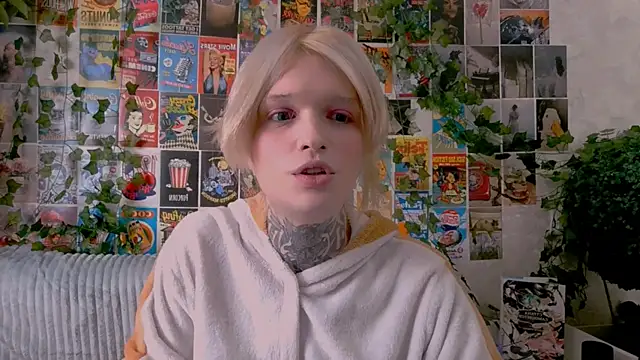 Simona Rain online show from October 2025 02:20:01 AM