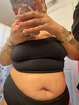 Snapshot of shyfr34k chatting on December 2024 06:33:01 PM shyfr34k online show from December 2024 06:33:01 PM