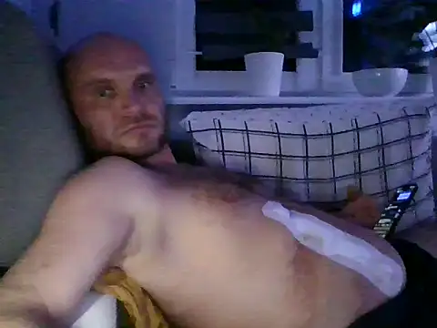 Snapshot of Ak0904 chatting on October 2025 09:15:02 PM Ak0904 online show from October 2025 09:15:02 PM