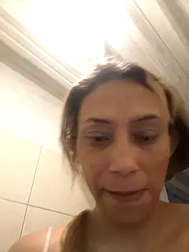 Snapshot of salome_drasin chatting on April 2026 10:21:02 PM salome drasin online show from April 2026 10:21:02 PM