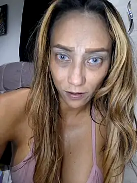Snapshot of salome_drasin chatting on May 2026 11:21:01 PM salome drasin online show from May 2026 11:21:01 PM