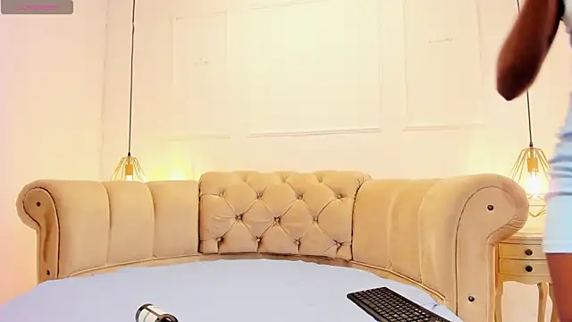 Snapshot of briannaduque chatting on March 2025 12:32:02 PM briannaduque online show from March 2025 12:32:02 PM