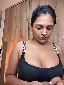 Snapshot of AdeleGray chatting on July 2026 10:12:02 PM AdeleGray online show from July 2026 10:12:02 PM
