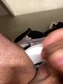 Snapshot of FabioF698 chatting on February 2025 06:49:02 PM FabioF698 online show from February 2025 06:49:02 PM