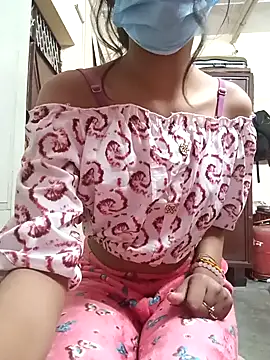 Snapshot of BabySlimmy10 chatting on December 2024 06:46:02 PM BabySlimmy10 online show from December 2024 06:46:02 PM