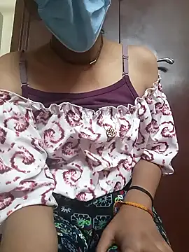 Snapshot of BabySlimmy10 chatting on December 2024 07:18:02 PM BabySlimmy10 online show from December 2024 07:18:02 PM