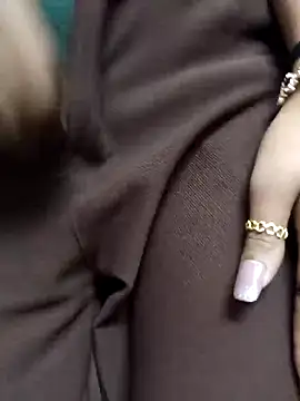 Snapshot of BabySlimmy10 chatting on January 2025 06:05:01 AM BabySlimmy10 online show from January 2025 06:05:01 AM