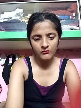 Snapshot of BabySlimmy10 chatting on April 2026 11:40:01 PM BabySlimmy10 online show from April 2026 11:40:01 PM