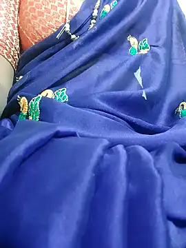 Snapshot of Cute-chinny chatting on January 2025 06:53:02 PM Cute-chinny online show from January 2025 06:53:02 PM