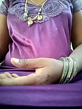 Snapshot of Cute-chinny chatting on February 2025 10:13:02 AM Cute-chinny online show from February 2025 10:13:02 AM