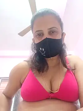 Snapshot of Cute-manisha chatting on January 2025 09:44:02 AM Cute-manisha online show from January 2025 09:44:02 AM