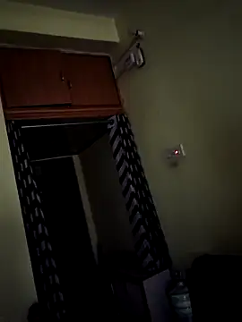 Snapshot of Cute-manisha chatting on February 2025 08:00:02 AM Cute-manisha online show from February 2025 08:00:02 AM