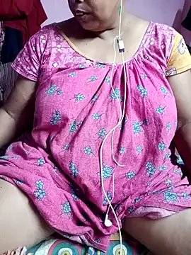 Hotty-rumi online show from November 2025 04:41:02 PM