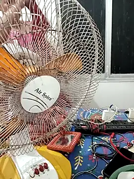 Hotty-rumi online show from November 2025 12:05:02 PM