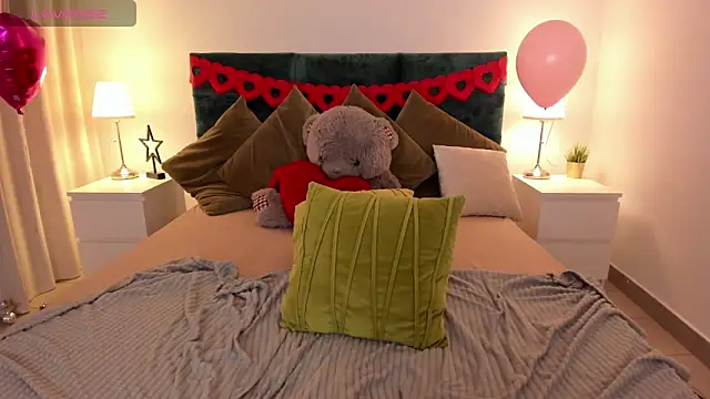 Snapshot of AmA_lia_ chatting on February 2025 11:58:01 AM AmA lia online show from February 2025 11:58:01 AM