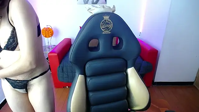 Lili Gomez  online show from January 2025 12:39:02 PM