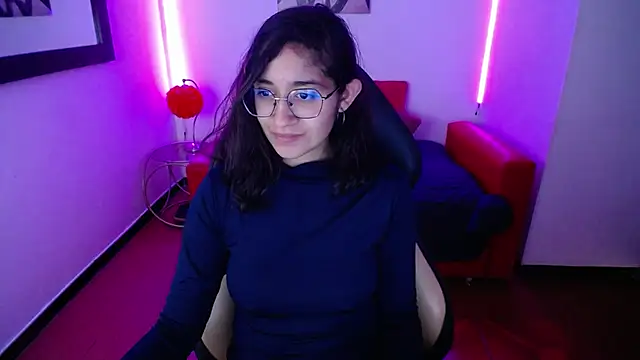 Lili Gomez  online show from January 2025 03:22:01 PM