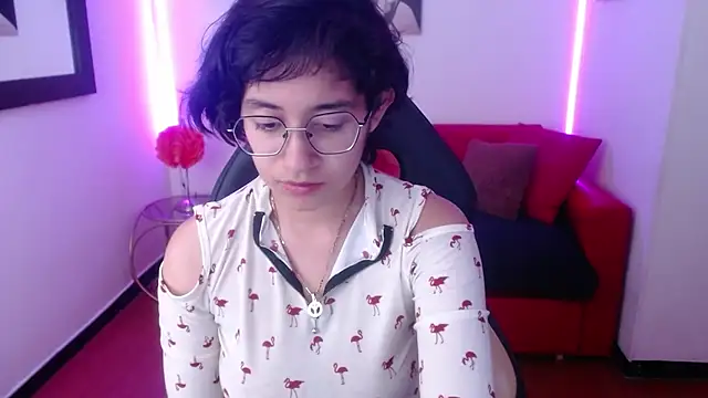 Lili Gomez  online show from February 2025 04:11:01 PM