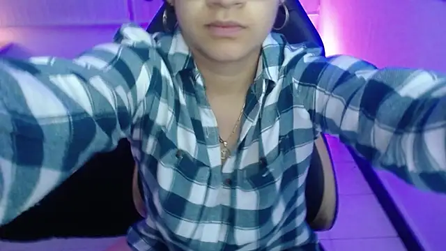 Snapshot of Lili_Gomez_ chatting on January 2026 12:18:01 PM Lili Gomez online show from January 2026 12:18:01 PM