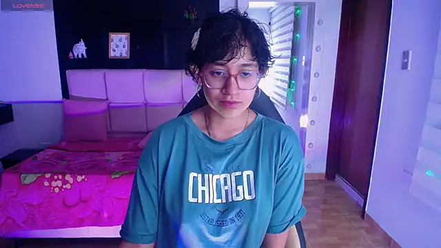 Snapshot of Lili_Gomez_ chatting on January 2026 11:23:01 AM Lili Gomez online show from January 2026 11:23:01 AM