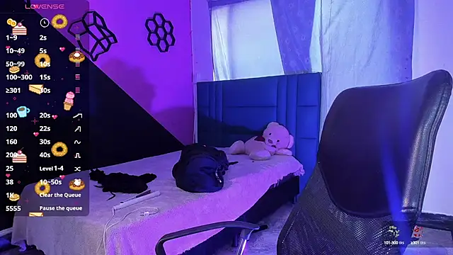 Snapshot of dakota-bright01 chatting on January 2025 03:33:01 PM dakota-bright01 online show from January 2025 03:33:01 PM