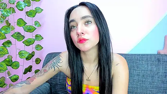 Snapshot of dakota-bright01 chatting on February 2025 01:55:02 PM dakota-bright01 online show from February 2025 01:55:02 PM