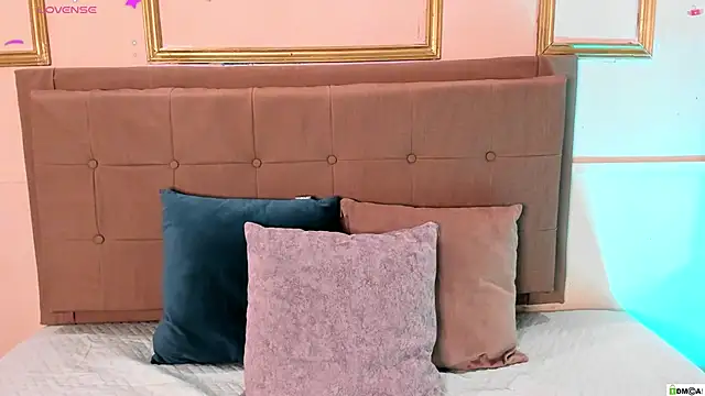 amandalee01 online show from March 2026 08:04:01 PM