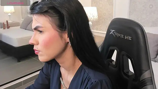 Snapshot of stephanya_ chatting on June 2026 07:42:01 PM stephanya online show from June 2026 07:42:01 PM