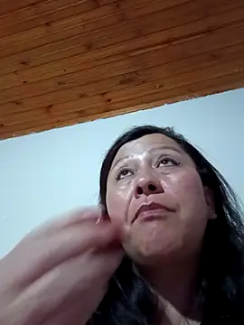 Snapshot of Darly_Gomez chatting on December 2025 03:14:02 AM Darly Gomez online show from December 2025 03:14:02 AM