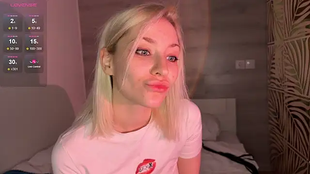 alexa novak online show from November 2025 02:50:02 AM