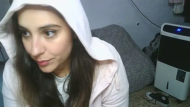 Snapshot of Ursumi1 chatting on December 2024 04:07:02 PM Ursumi1 online show from December 2024 04:07:02 PM