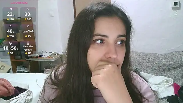 Snapshot of Ursumi1 chatting on January 2025 07:28:01 PM Ursumi1 online show from January 2025 07:28:01 PM