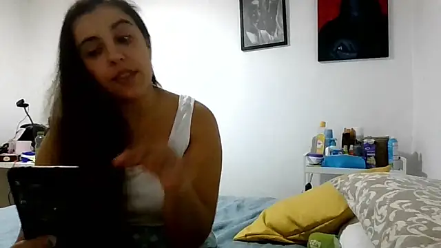 Snapshot of Ursumi1 chatting on October 2025 04:02:02 PM Ursumi1 online show from October 2025 04:02:02 PM