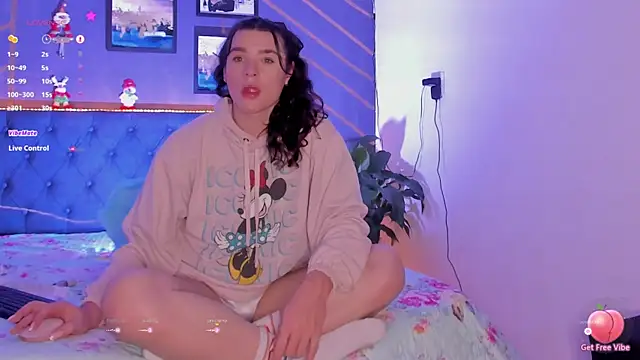 elafranco  online show from December 2024 11:12:02 PM