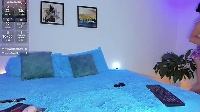 elafranco  online show from December 2025 04:08:01 AM