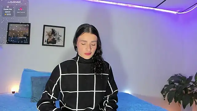 elafranco  online show from December 2025 12:51:01 AM