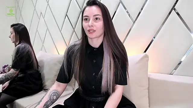 Snapshot of Ishtar_Divine chatting on February 2025 03:25:02 PM Ishtar Divine online show from February 2025 03:25:02 PM