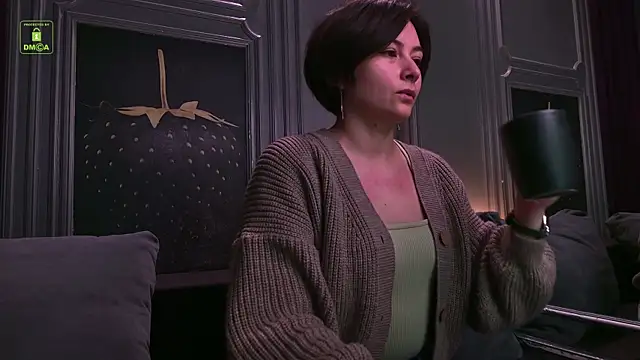 Ishtar Divine online show from March 2026 04:18:02 AM