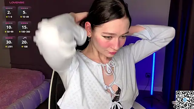 Snapshot of Misty_Rose chatting on January 2025 01:13:01 PM Misty Rose online show from January 2025 01:13:01 PM
