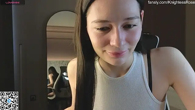 Snapshot of Misty_Rose chatting on January 2025 05:48:01 AM Misty Rose online show from January 2025 05:48:01 AM