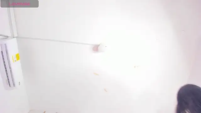 Snapshot of aggy_castel chatting on April 2026 02:22:01 PM aggy castel online show from April 2026 02:22:01 PM