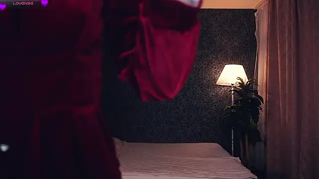 MoiraHavins online show from January 2026 06:39:01 AM