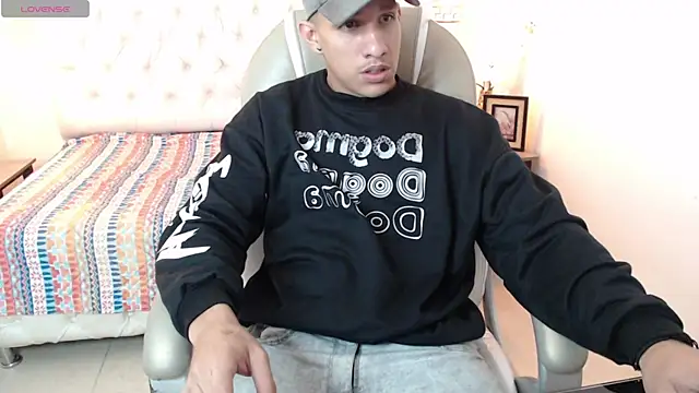 Snapshot of Jheidertwink chatting on December 2024 03:58:02 AM Jheidertwink online show from December 2024 03:58:02 AM